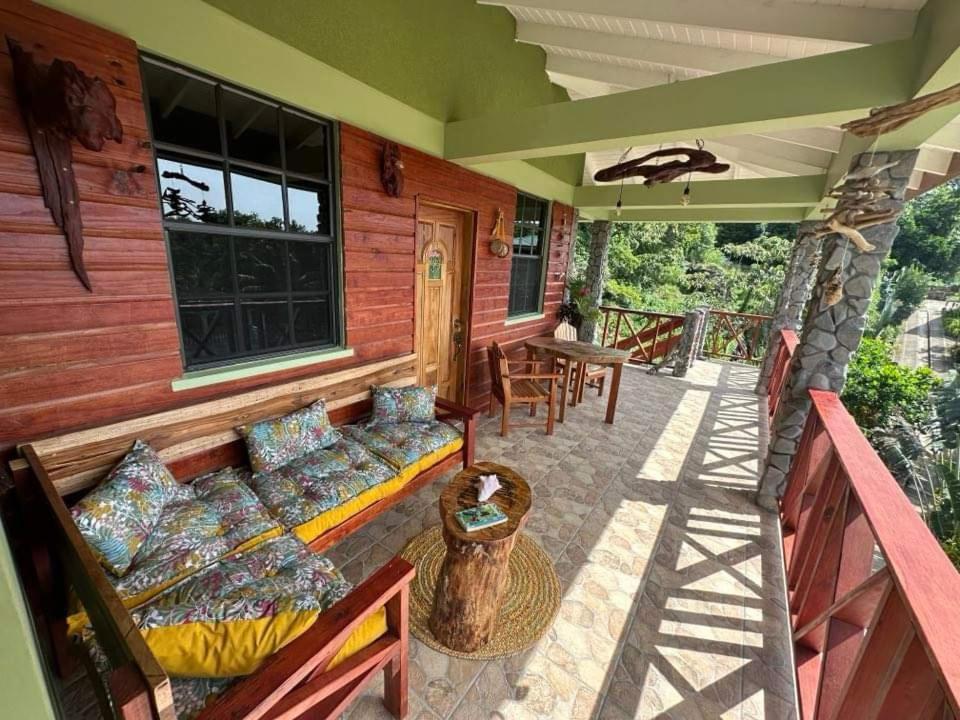 Orchid Resort Ltd Guillet ภายนอก รูปภาพ