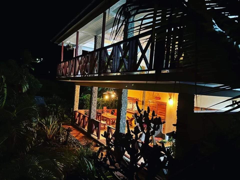 Orchid Resort Ltd Guillet ภายนอก รูปภาพ