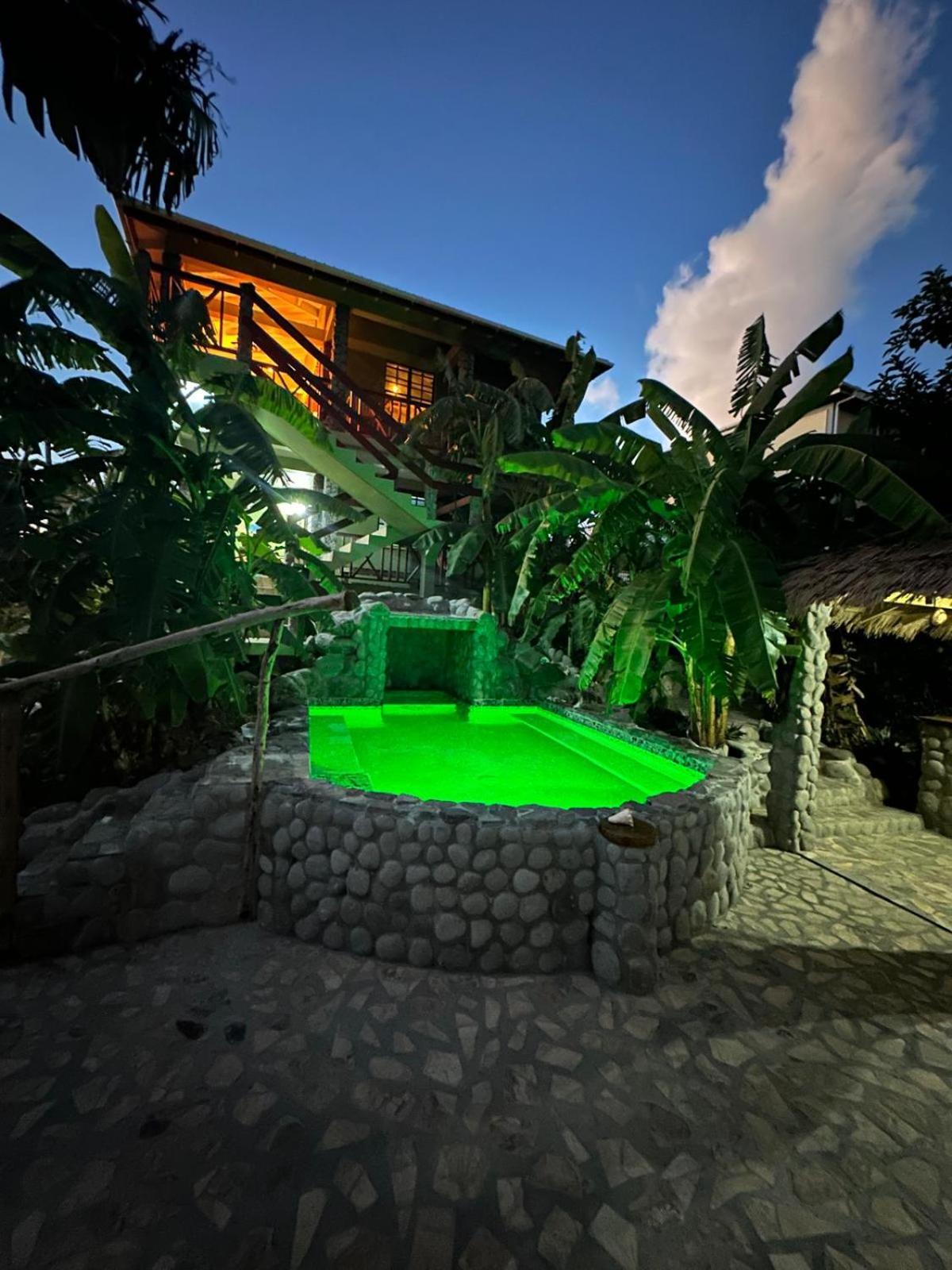Orchid Resort Ltd Guillet ภายนอก รูปภาพ